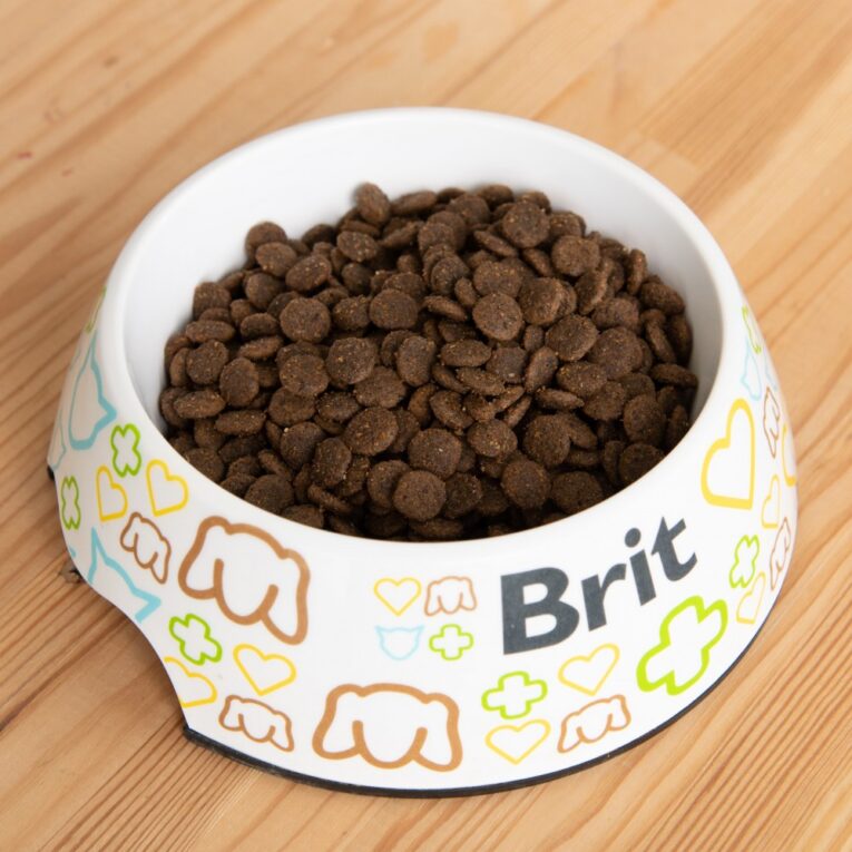 sukhij-korm-dlya-sterilizovanikh-kotiv-brit-premium-by-nature-cat-sterilised-z-kurkoyu-800-g-3.jpg