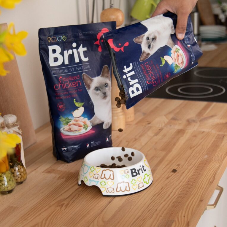 sukhij-korm-dlya-sterilizovanikh-kotiv-brit-premium-by-nature-cat-sterilised-z-kurkoyu-800-g-6.jpg